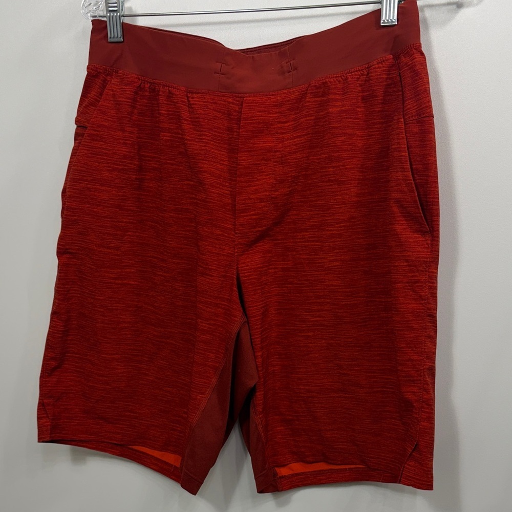 Lululemon Men’s Orange Athletic shorts size medium
